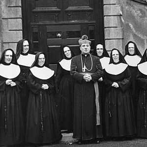 PDF Download: Hymn Book By Sisters Of Notre Dame (1907)